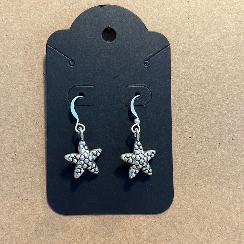 Puffy starfish dangle earring